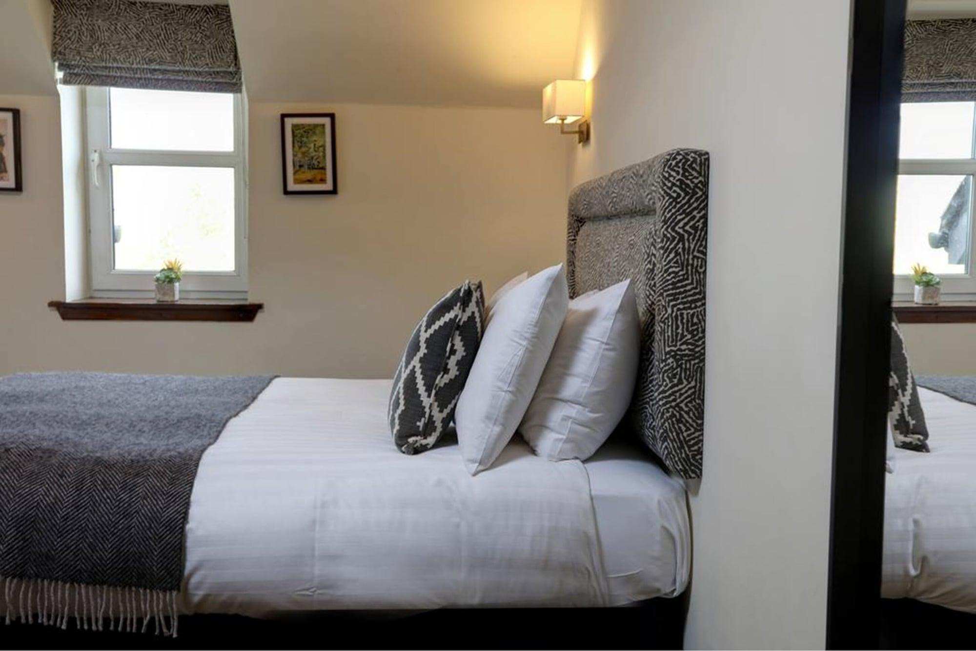 Best Western The Crianlarich Hotel Extérieur photo